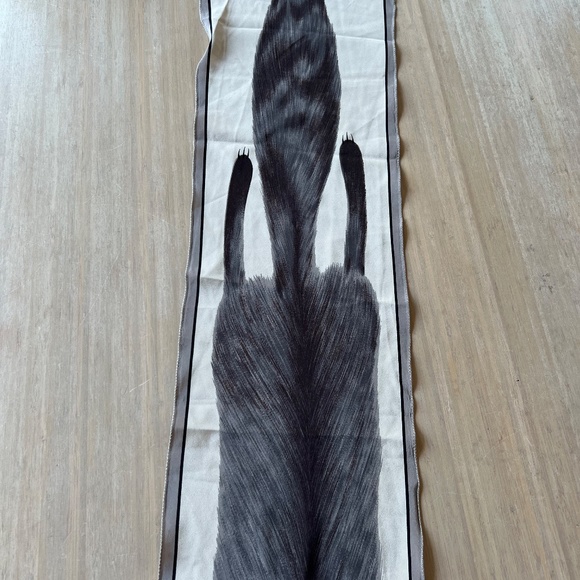 RARE VINTAGE KRIZIA SILK SCARF "FOX" - Picture 3 of 4